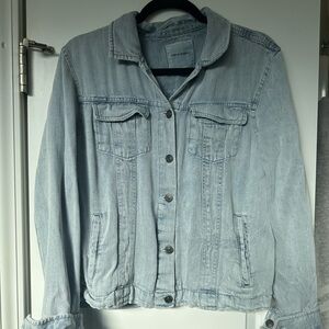 Thread & Supply Women's Light Blue Denim Jacket (M)